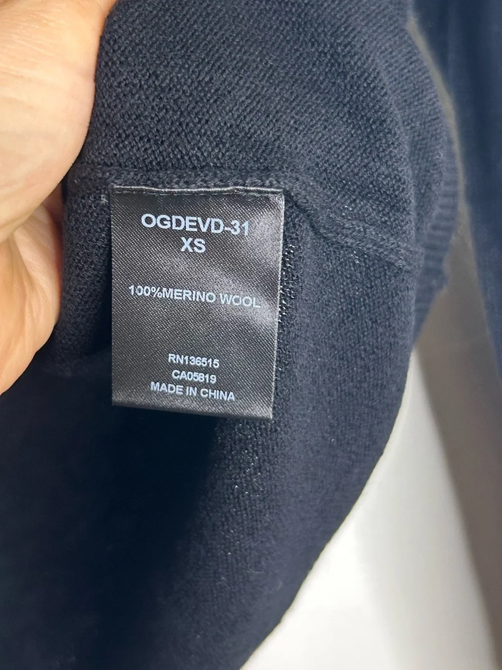 NWT One Grey Day 100% Merino Wool Fine Knit Black Crew Neck Pullover Sweater